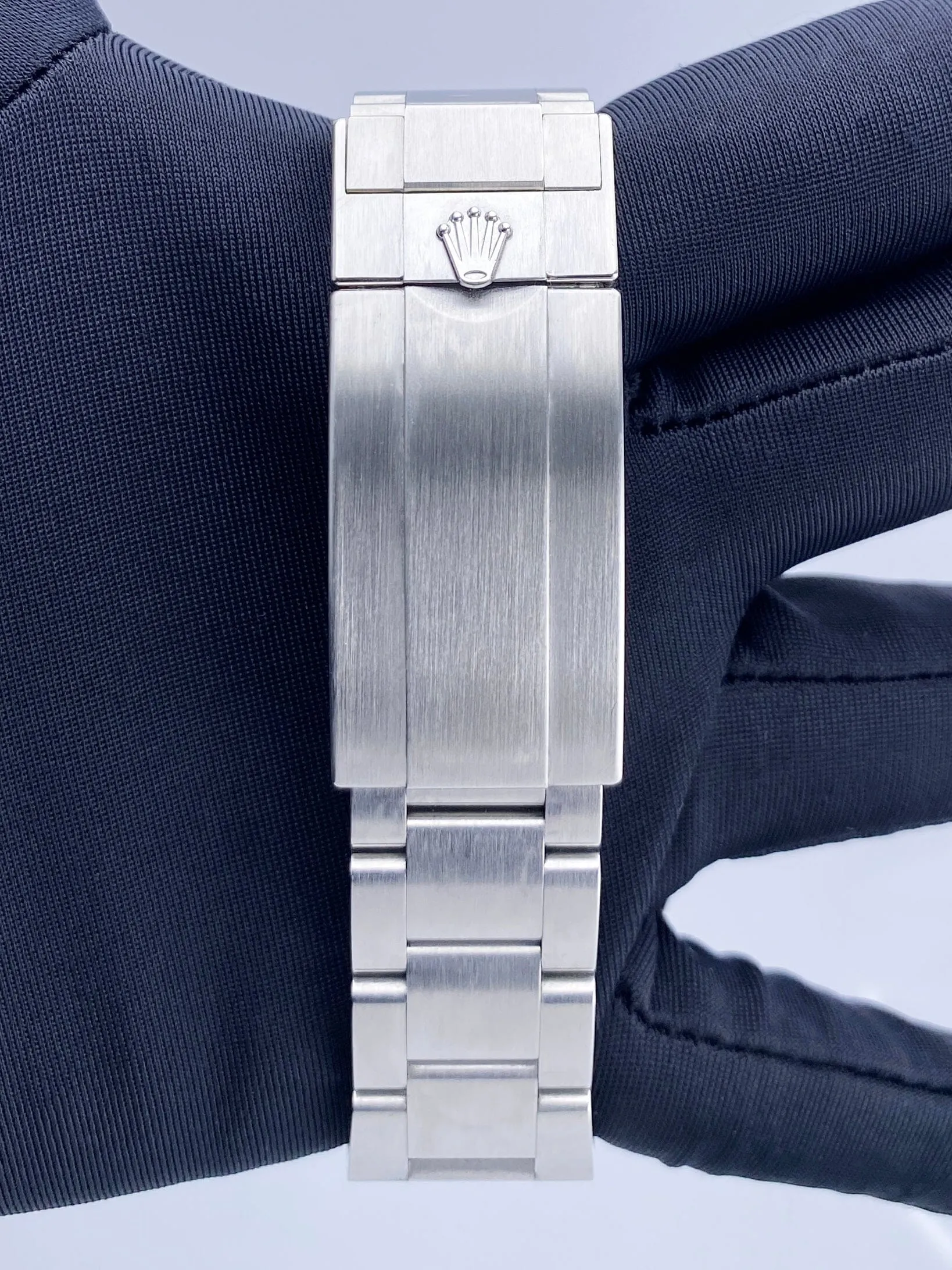 Rolex Sea-Dweller 126600 Black Dial Mens Watch Box Papers