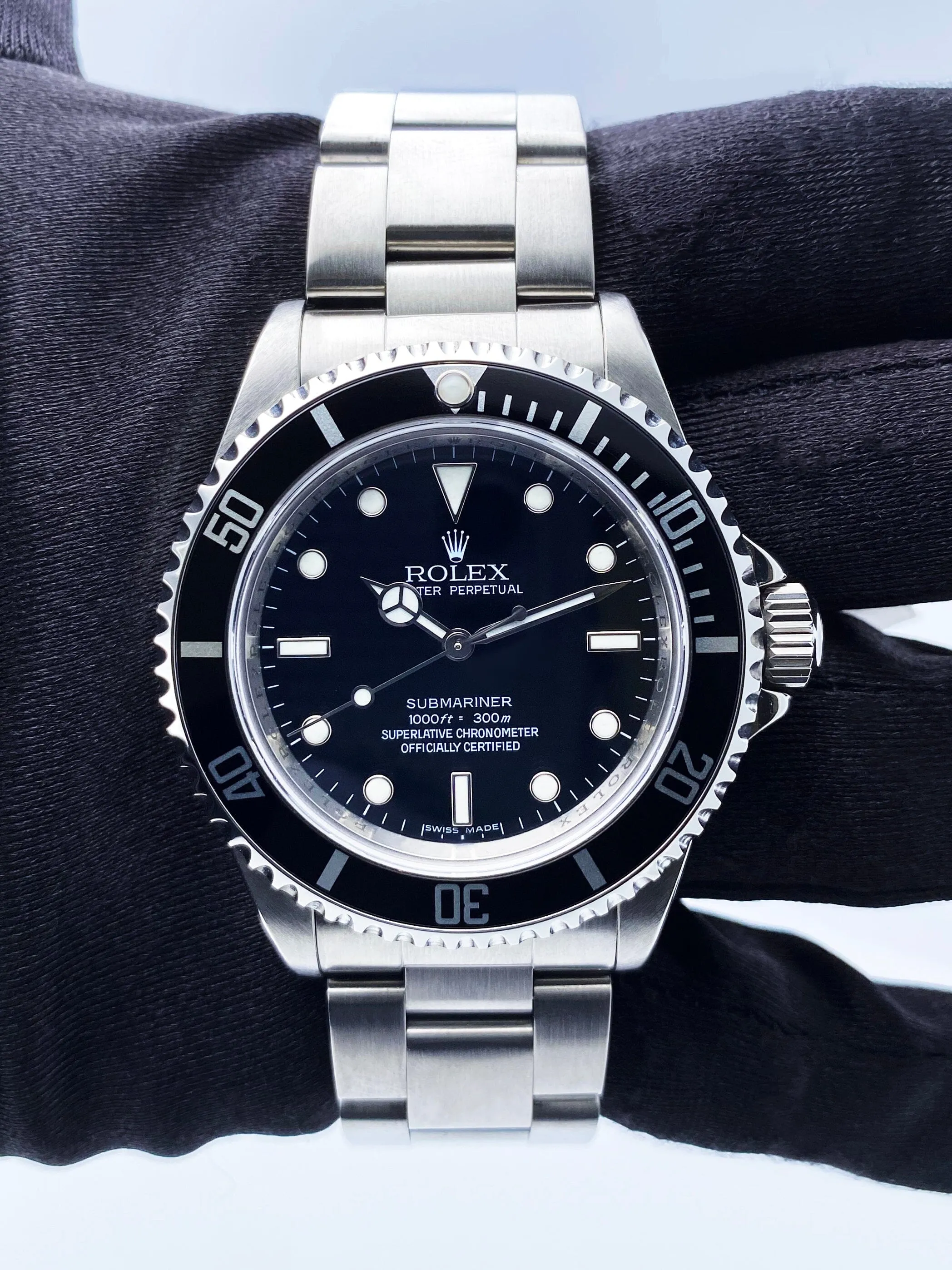 Rolex Submariner 14060 No Date Engraved Rehaut Mens Watch Box Papers