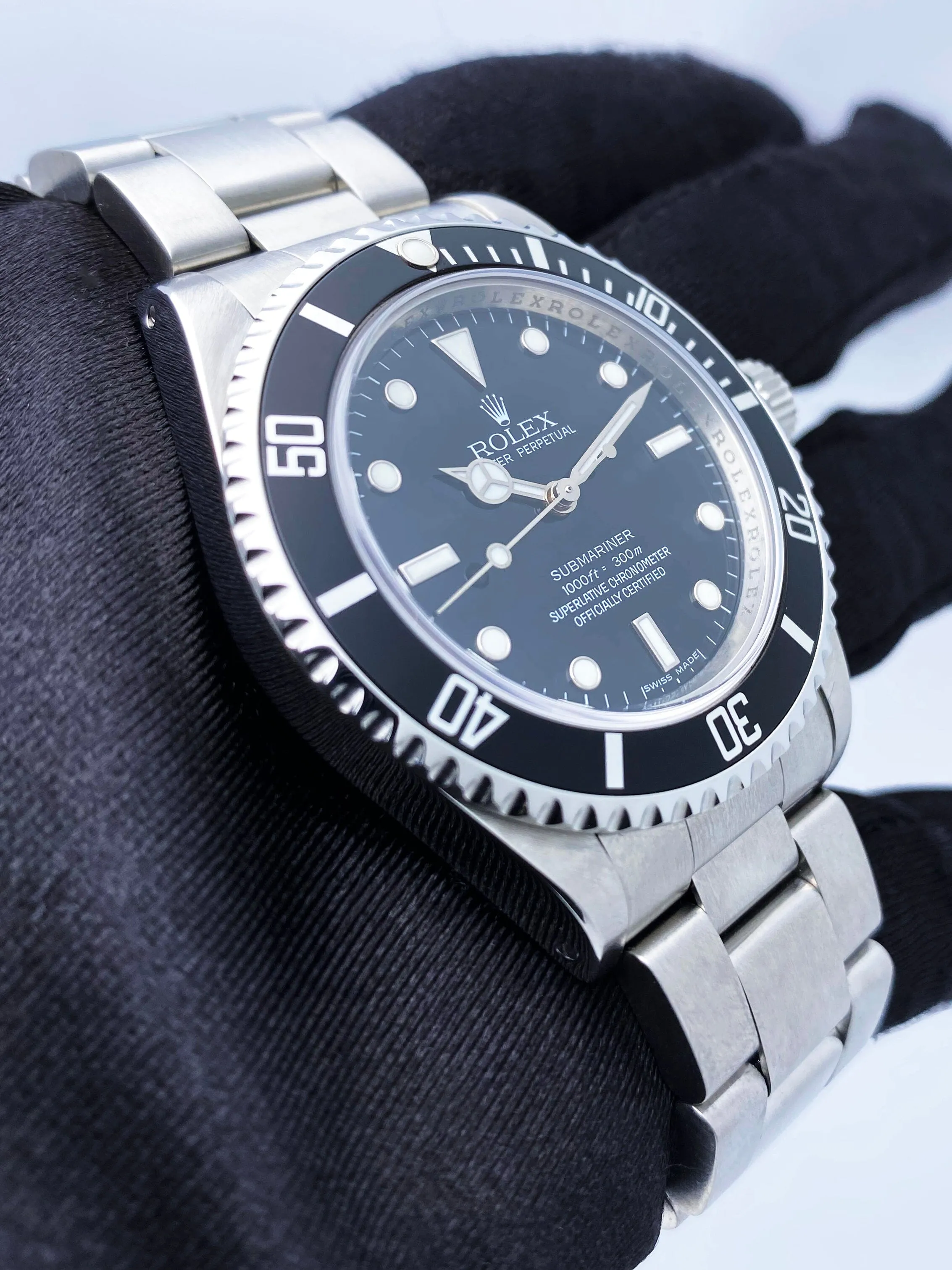 Rolex Submariner 14060 No Date Engraved Rehaut Mens Watch Box Papers