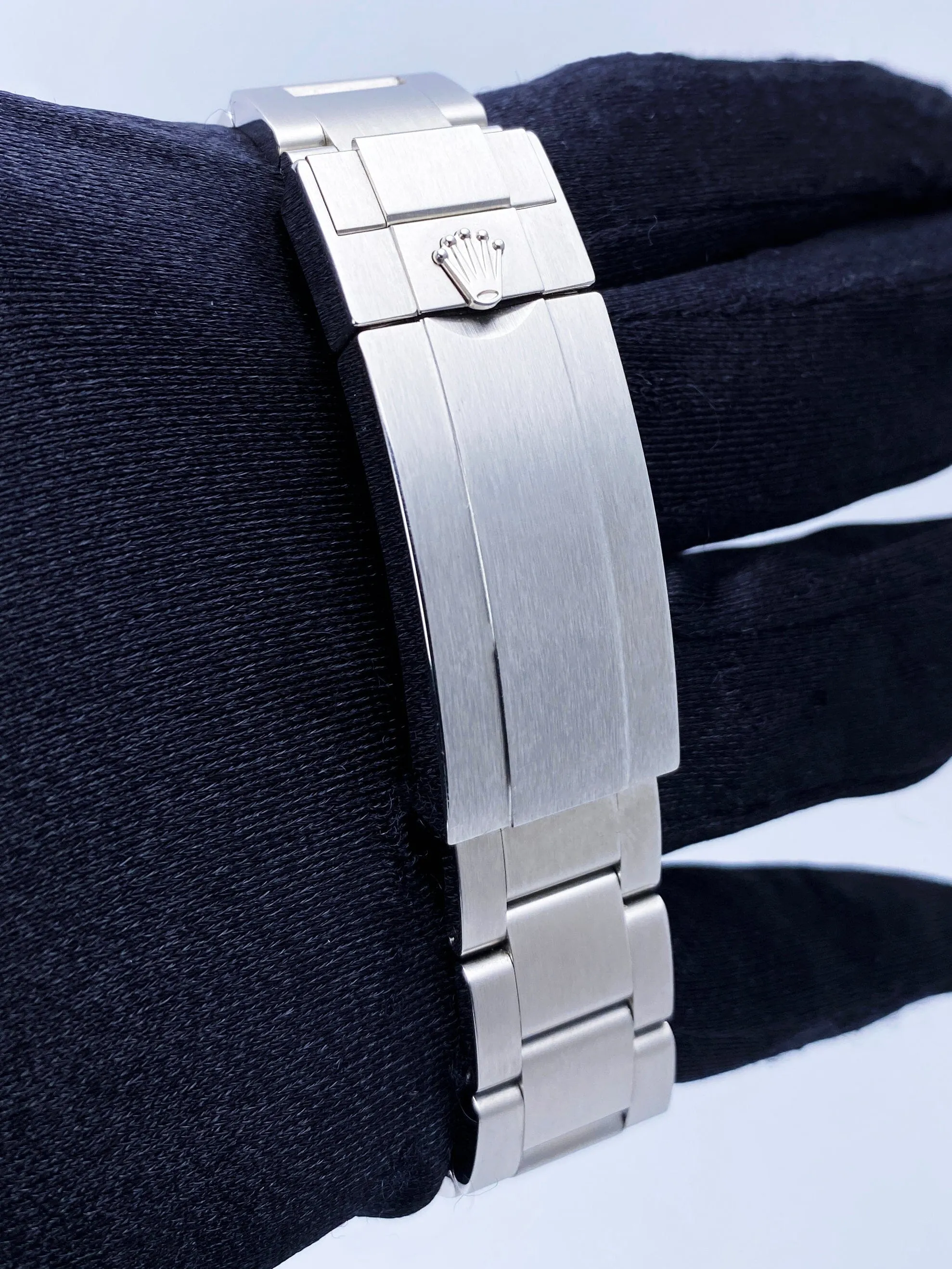 Rolex Submariner Date 116610LN Mens Watch