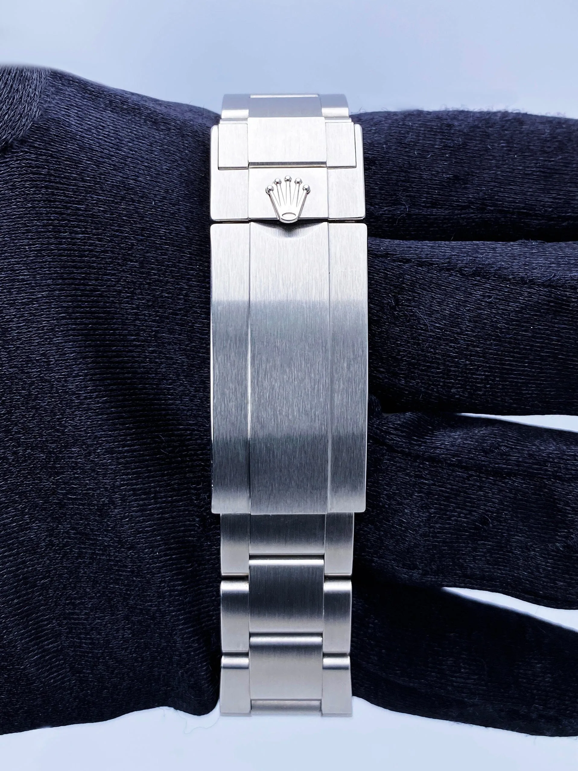 Rolex Submariner Date 116610LN Mens Watch