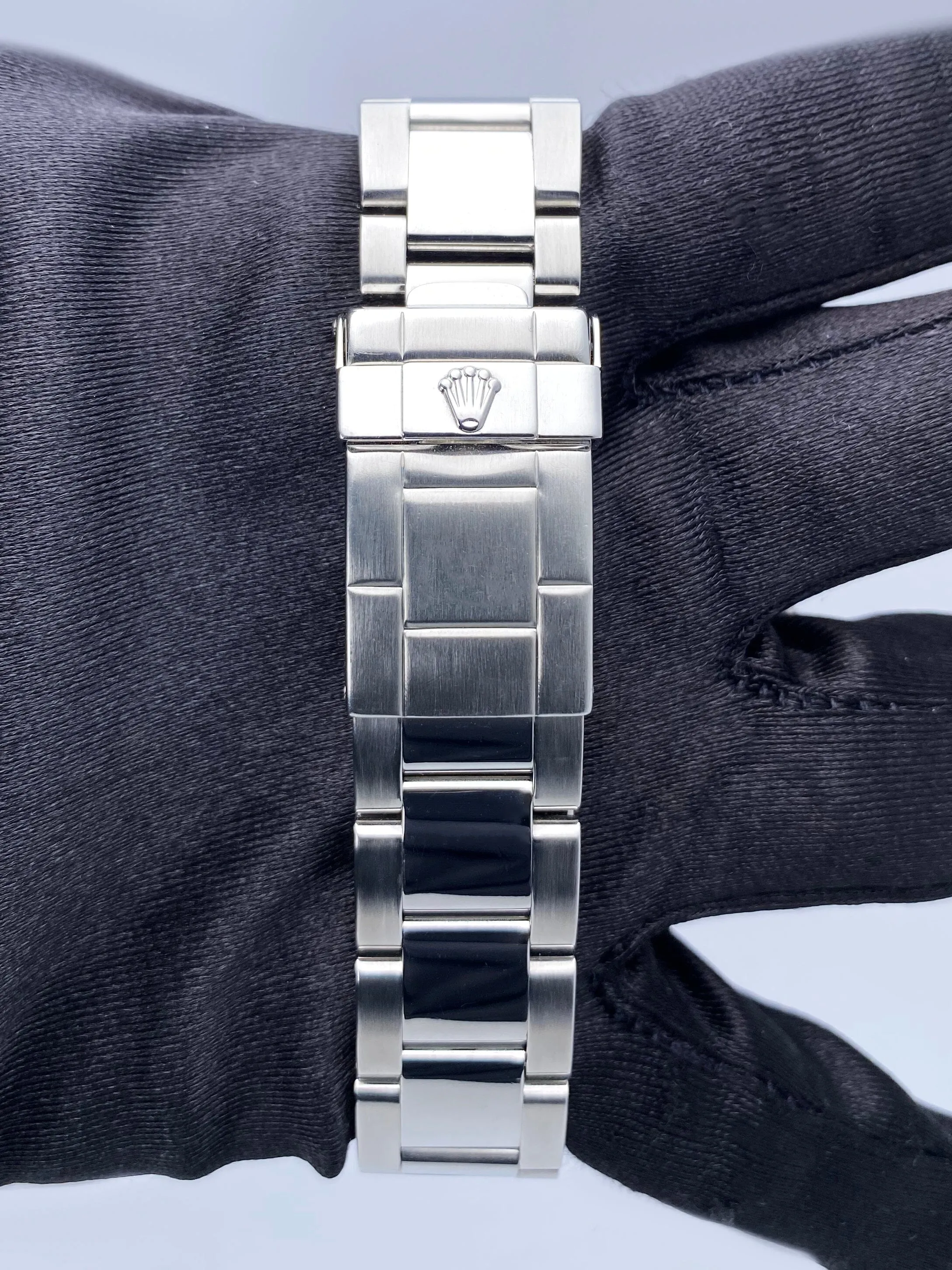 Rolex Yacht Master 16622 Platinum Bezel Mens Watch Box Papers