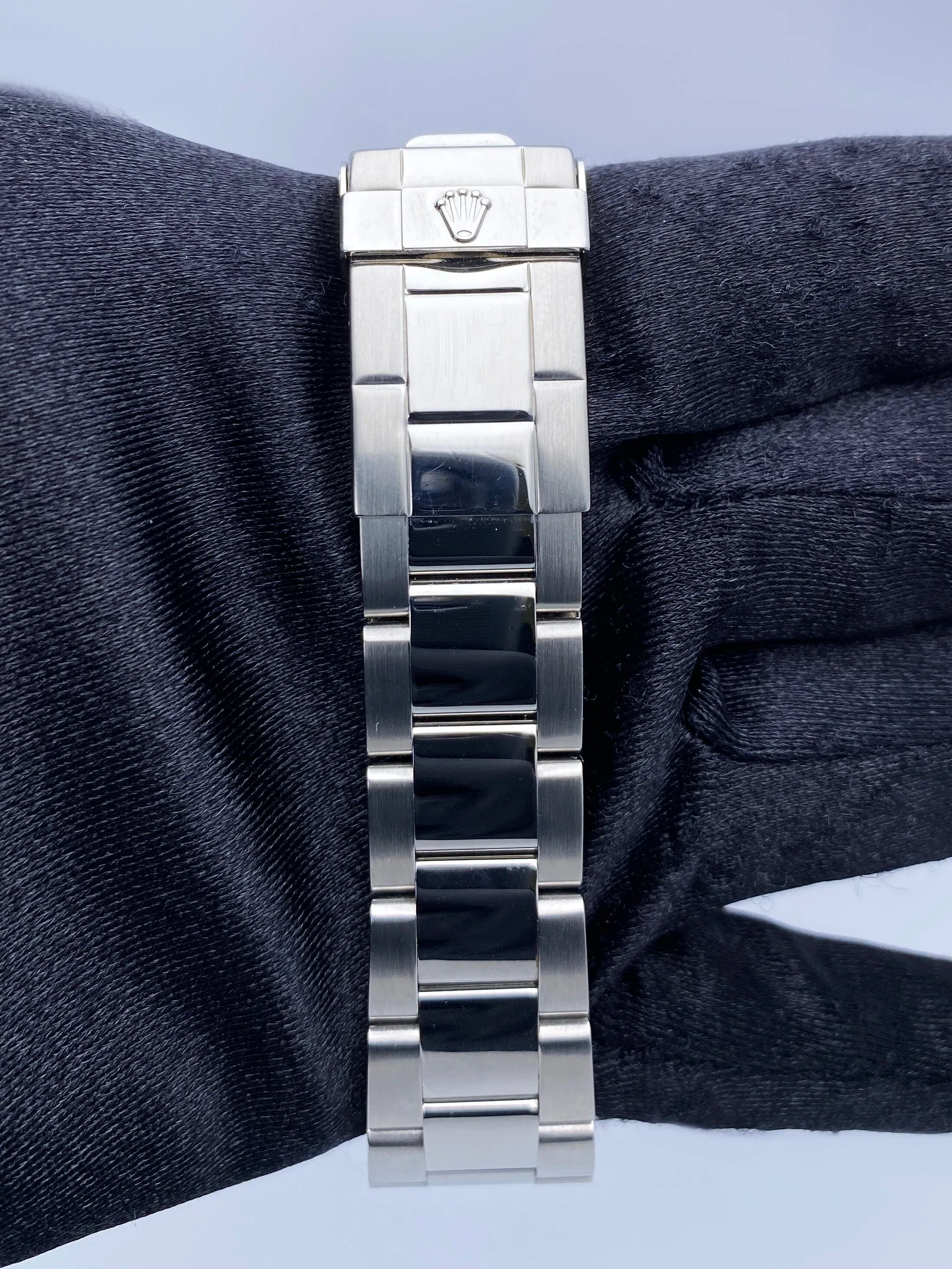 Rolex Yacht Master 16622 Platinum Bezel Mens Watch