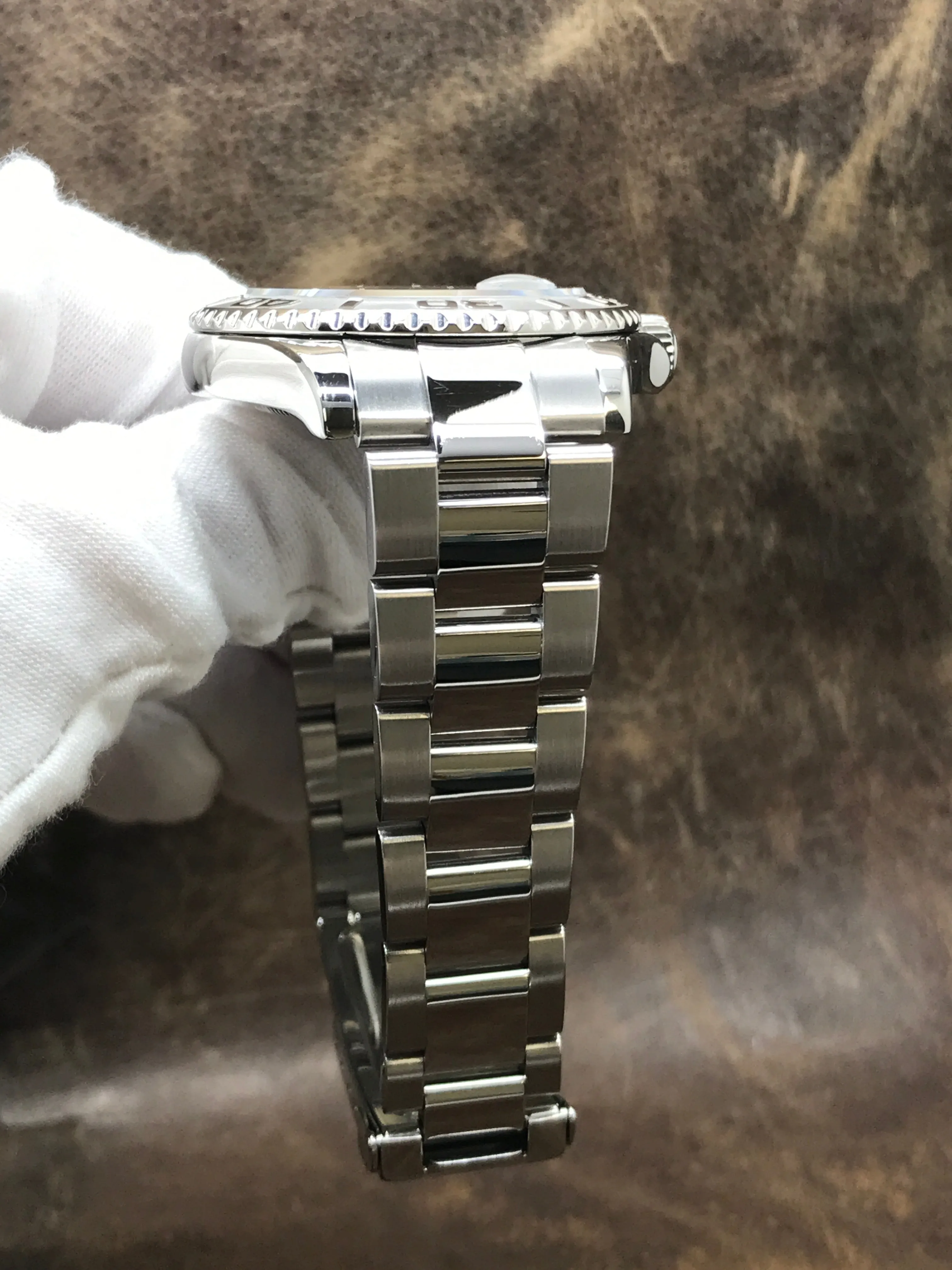 Rolex Yacht-Master 40mm 16622 Silver Dial Automatic Men's Watch