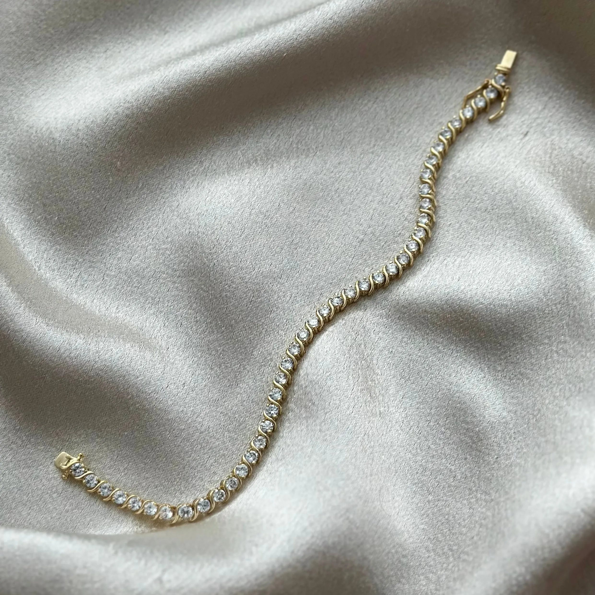 SIGNATURE TENNIS BRACELET STACKERS