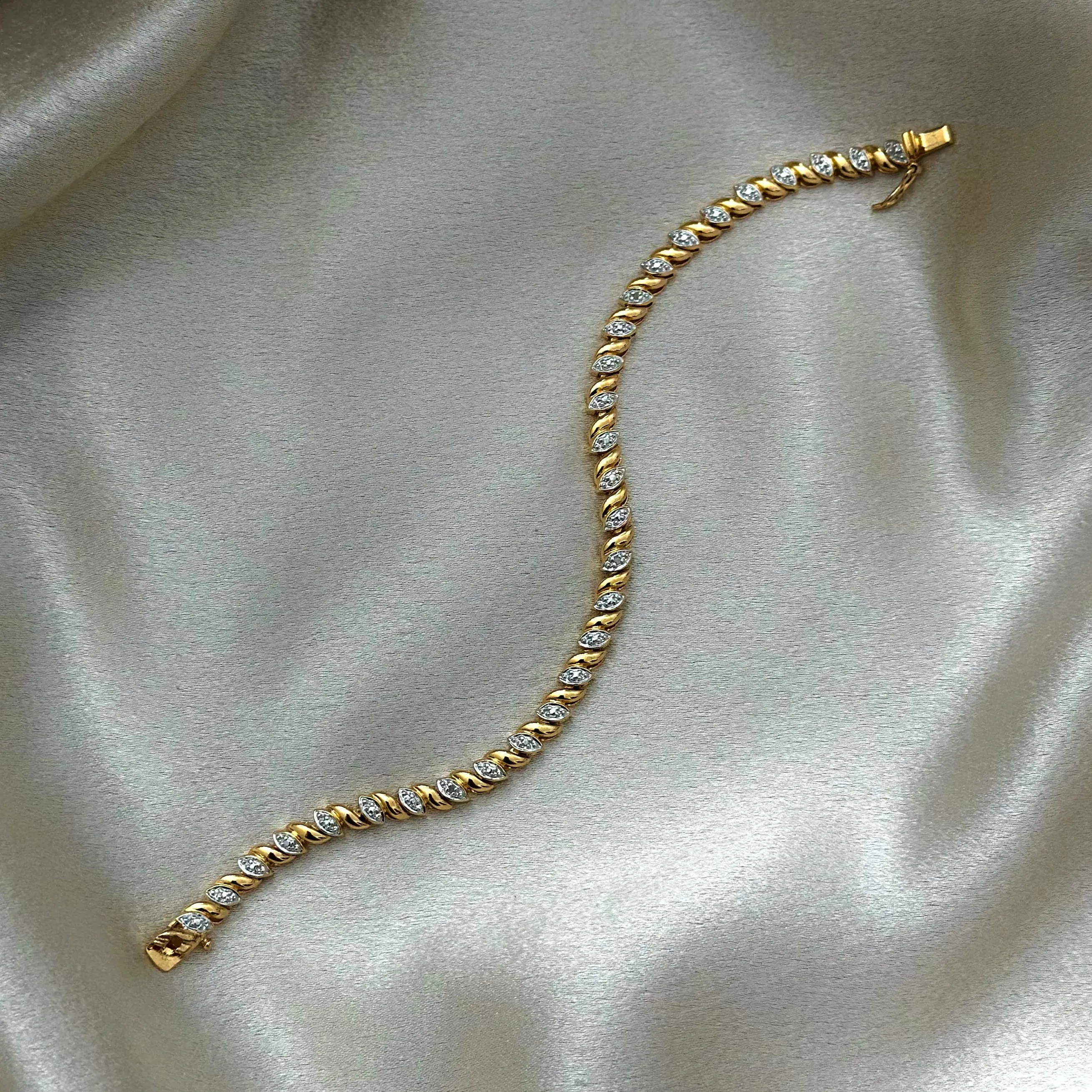 SIGNATURE TENNIS BRACELET STACKERS
