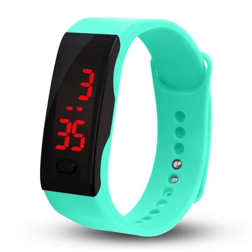 SPORTY BRACELET WATCH