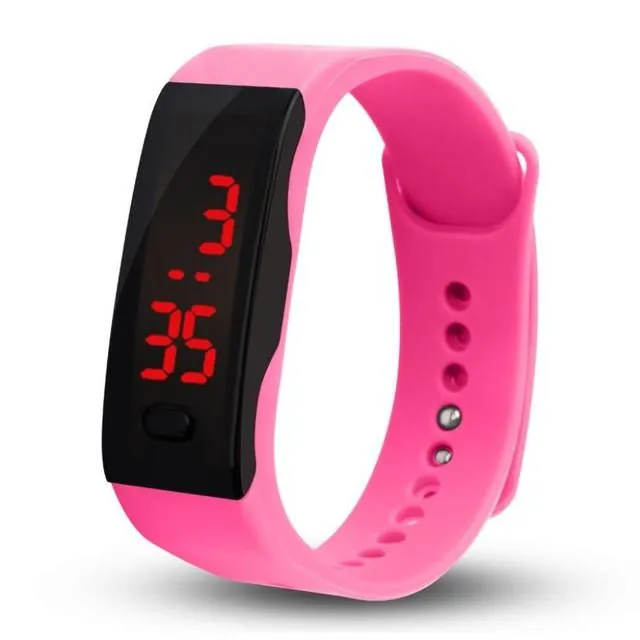 SPORTY BRACELET WATCH