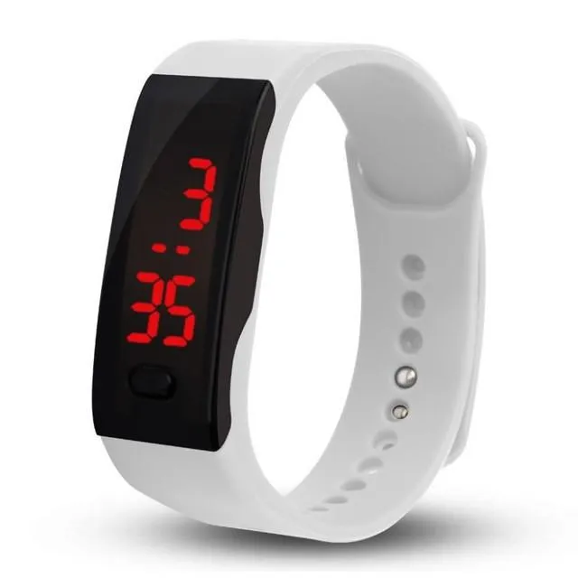 SPORTY BRACELET WATCH