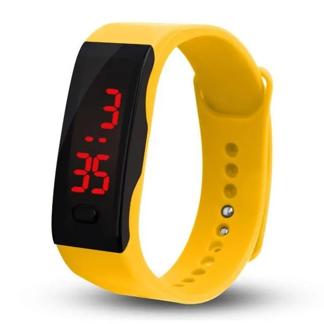SPORTY BRACELET WATCH