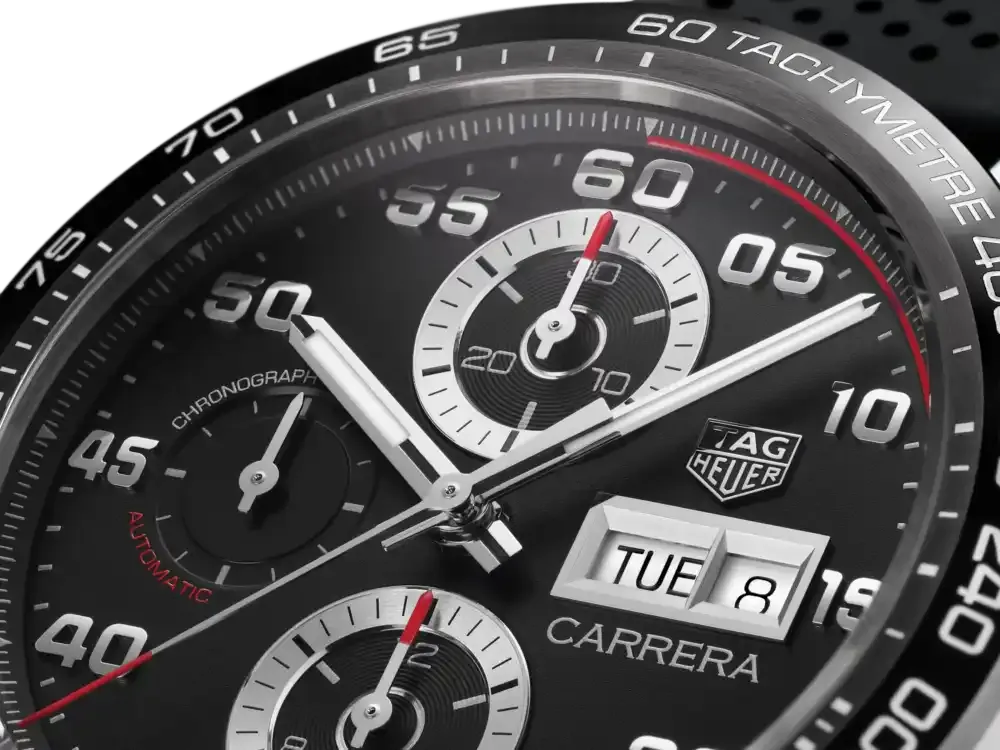TAG HEUER CARRERA