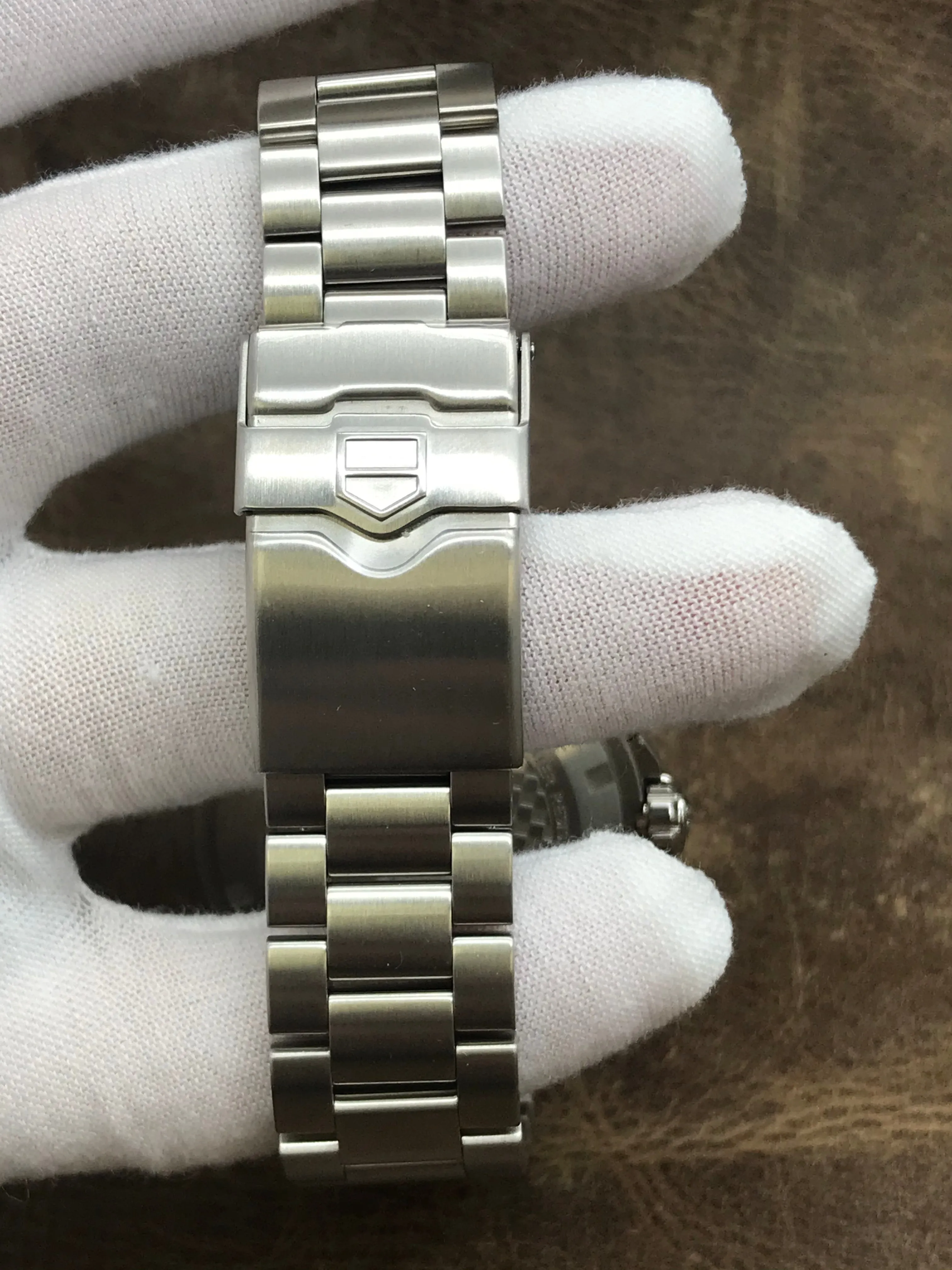 TAG Heuer Formula 1 WAU111A.BA0858 Black Dial Quartz Men's Watch