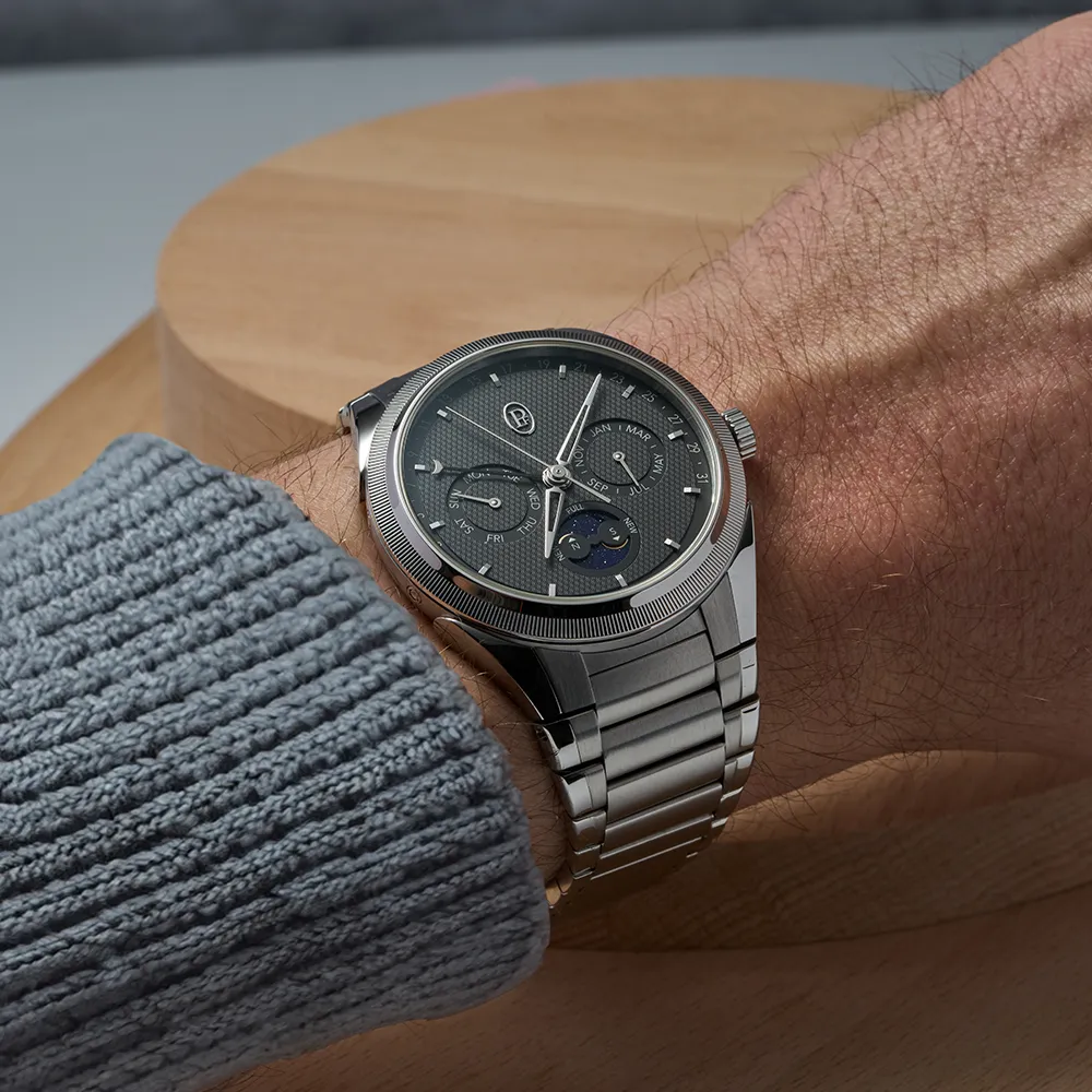 Tonda PF Annual Calendar Steel Platinum