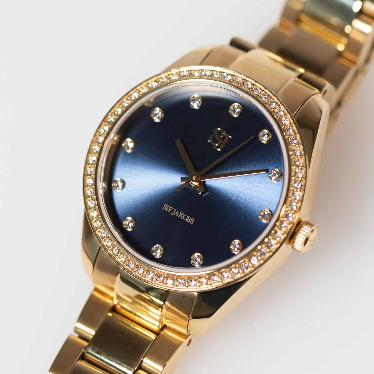 Watch Valeria