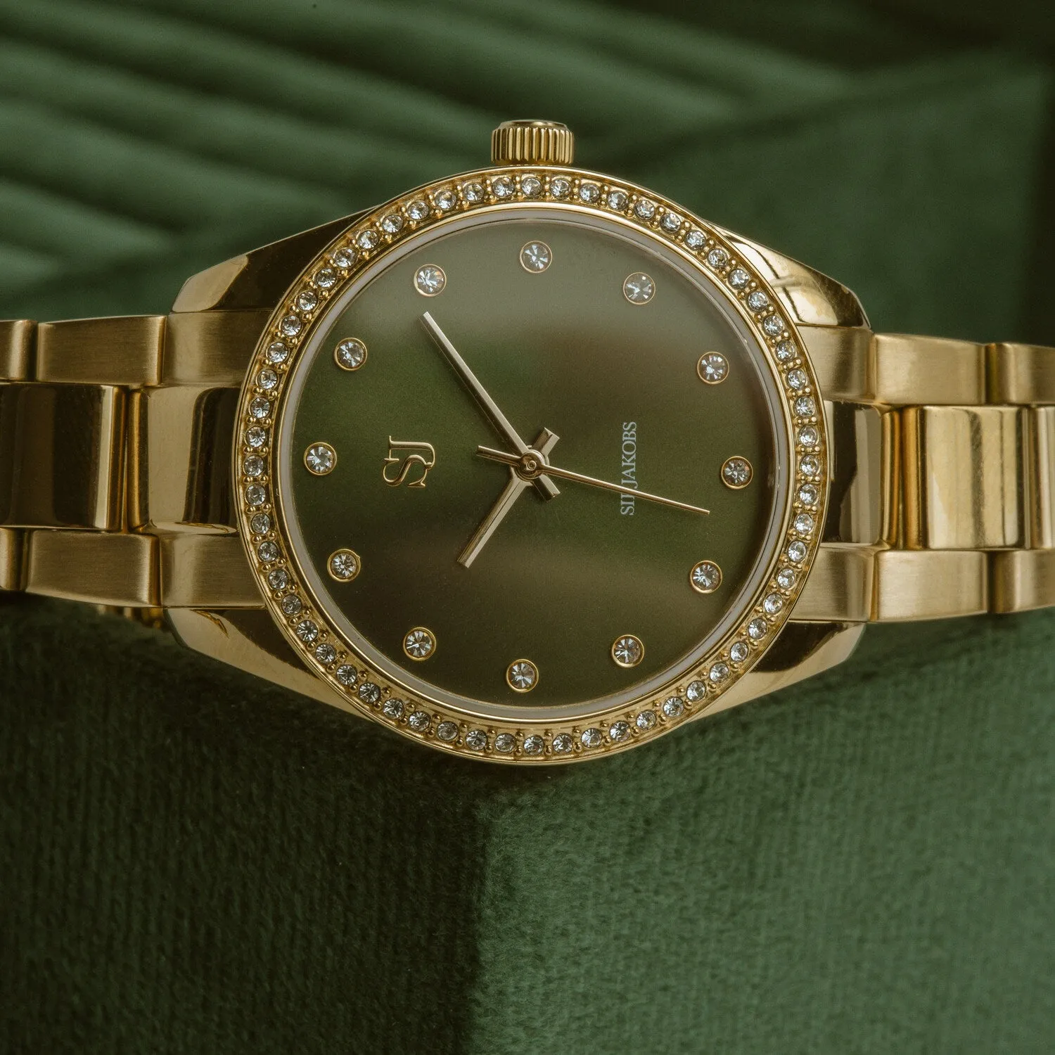 Watch Valeria