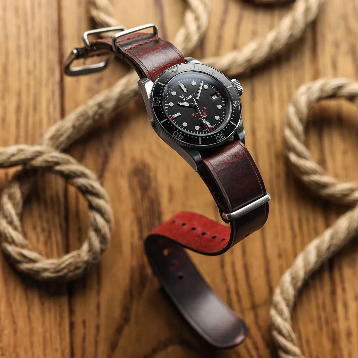 WatchGecko Genuine Leather British Military Watch Strap: Cambridge - Vintage Red