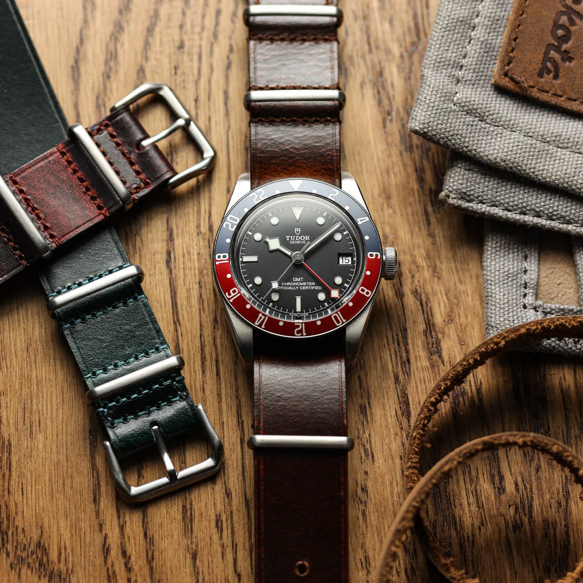 WatchGecko Genuine Leather British Military Watch Strap: Cambridge - Vintage Red
