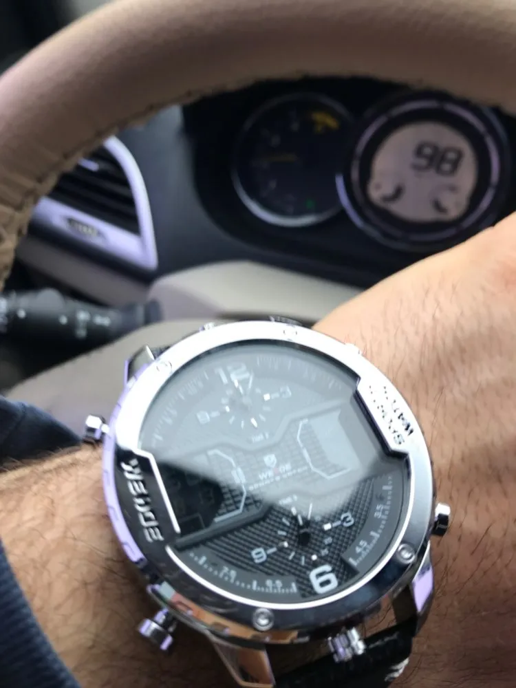 WEIDE Sports Analog Hands and Digital Calendar Quartz Watch
